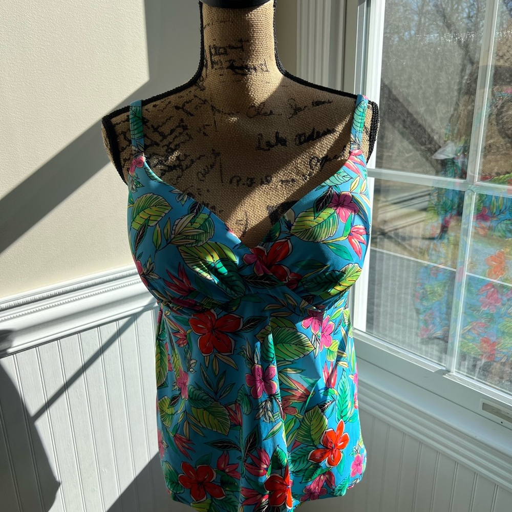 Swim Suits for All Tankini Top - Picture 13 of 15